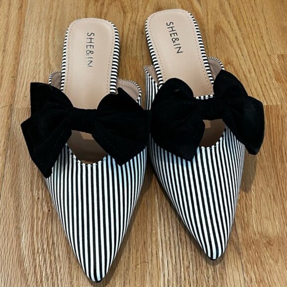 Shein Women’s Black/White Striped Slip on Flats Size 8.5 NWOT - Picture 1 of 5
